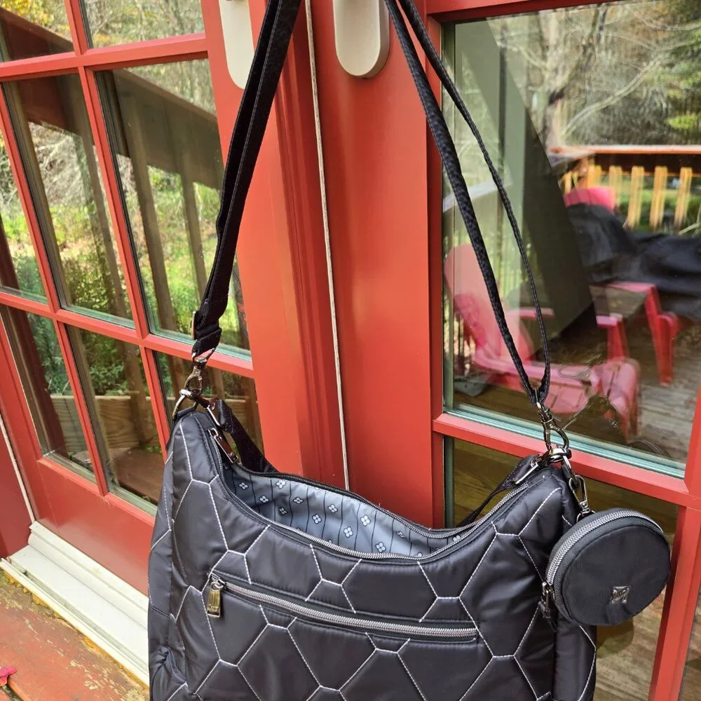 lug sleek quilted